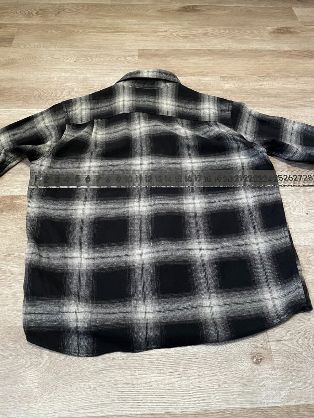 Flannel - Picture 5 of 12